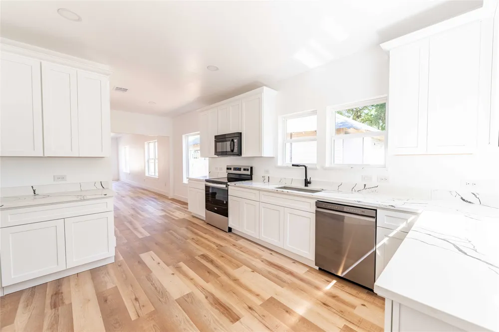 606 Davis Street Sulphur Springs, TX 75482