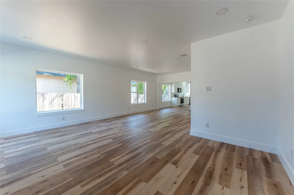 606 Davis Street Sulphur Springs, TX 75482