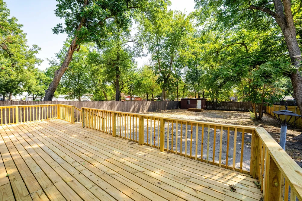 606 Davis Street Sulphur Springs, TX 75482