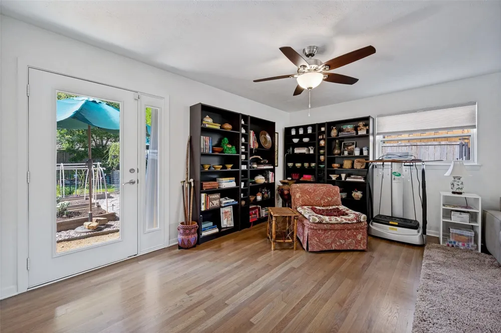 3525 Timberview Road Dallas, TX 75229