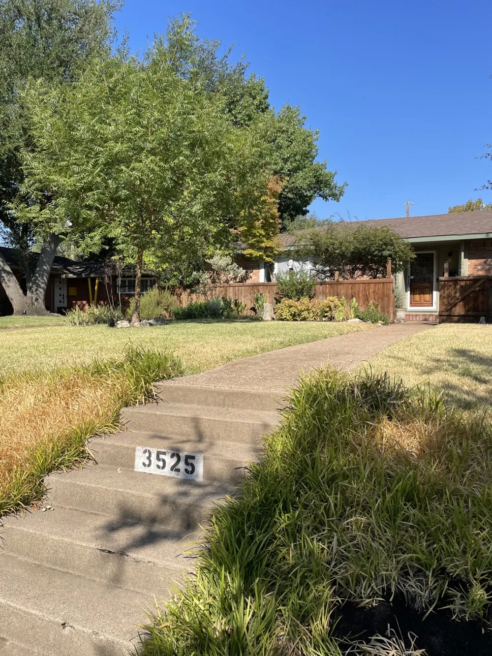 3525 Timberview Road Dallas, TX 75229