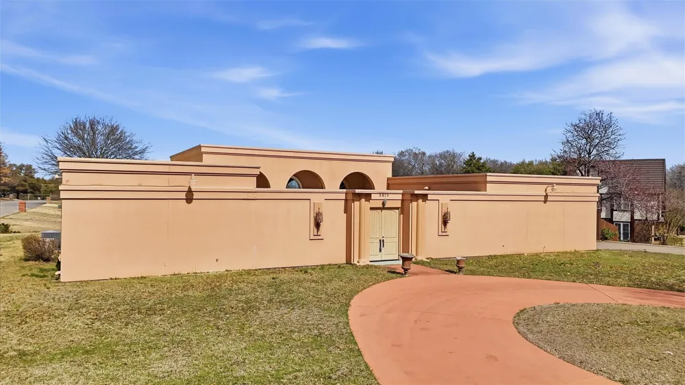 2613 W Cascade Drive Sherman, TX 75092