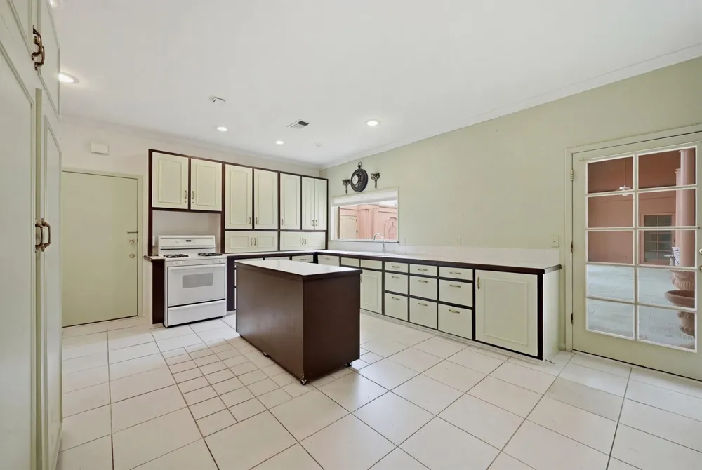 2613 W Cascade Drive Sherman, TX 75092
