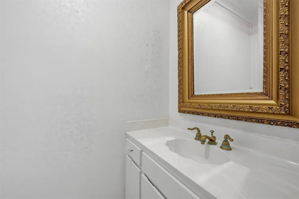 2613 W Cascade Drive Sherman, TX 75092
