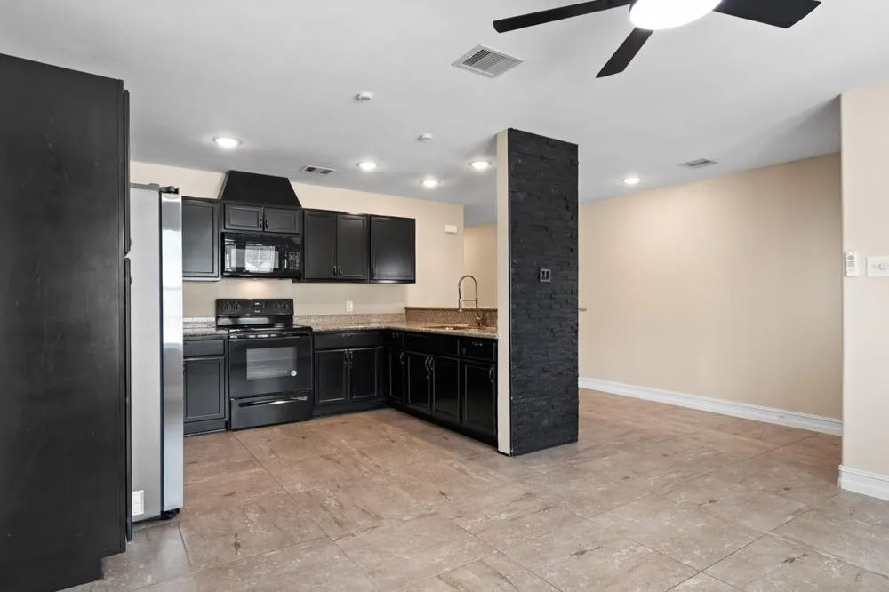 3723 Putnam Drive #A Bacliff, TX 77518