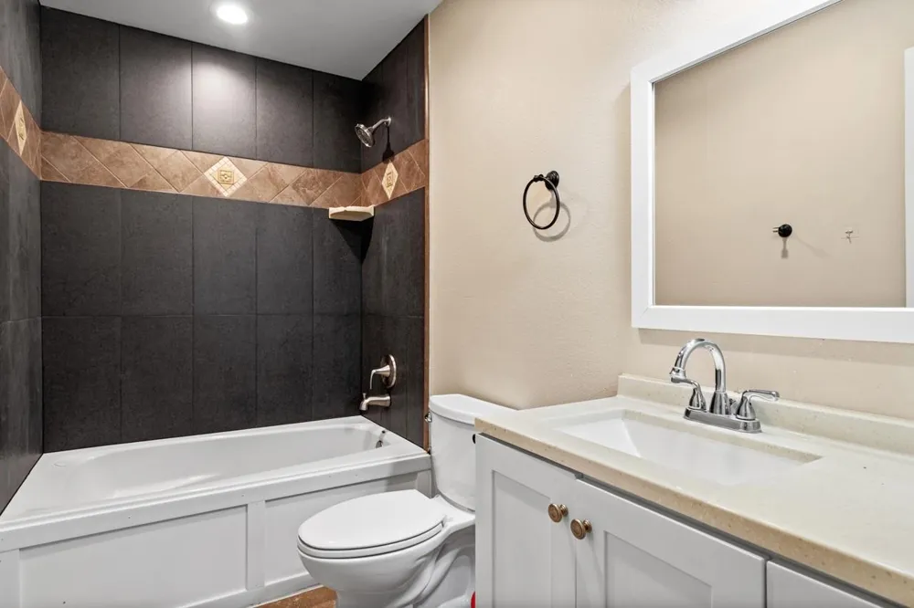 3723 Putnam Drive #A Bacliff, TX 77518