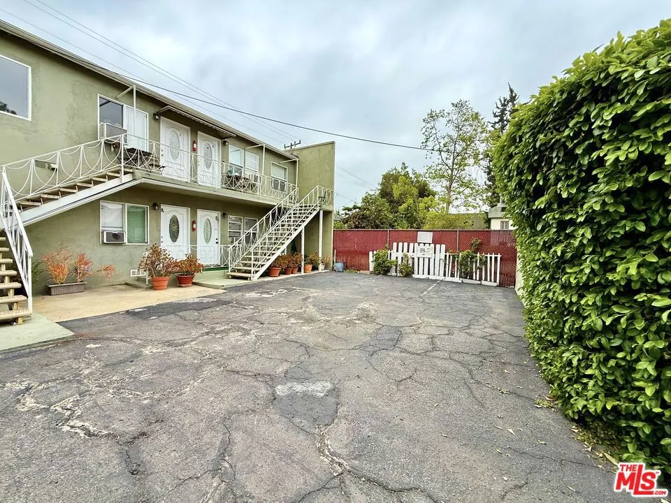 630 Westbourne Drive #A West Hollywood, CA 90069