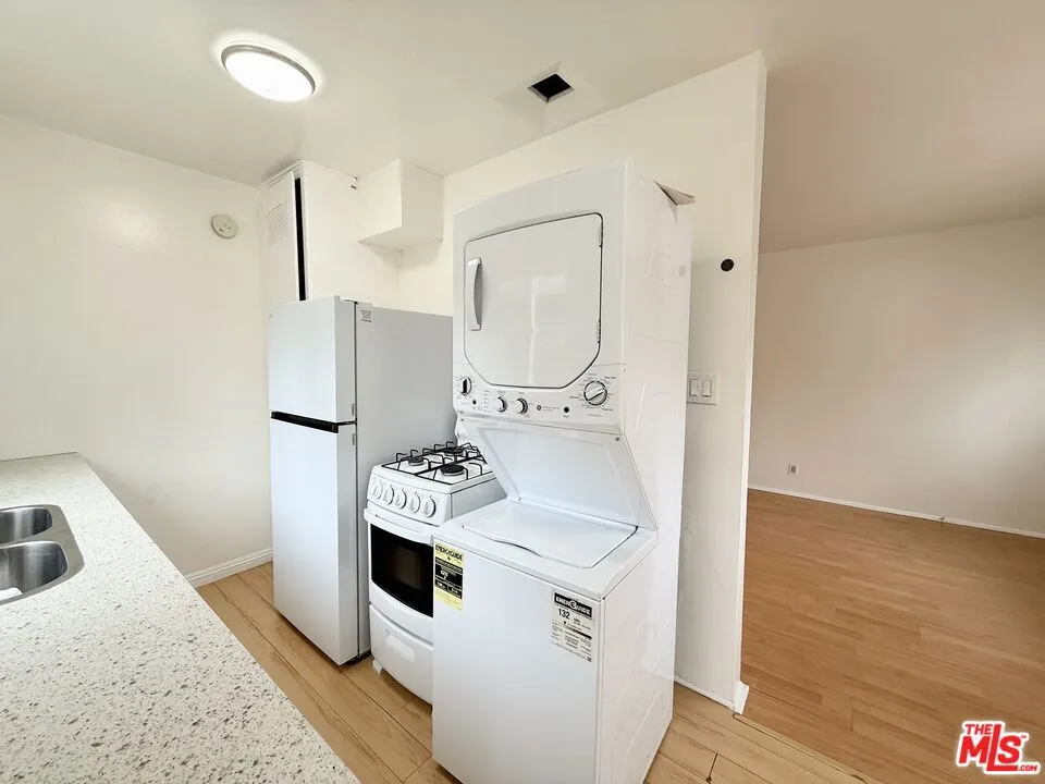 630 Westbourne Drive #A West Hollywood, CA 90069