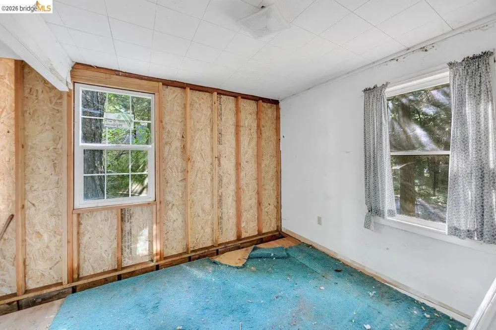 2845 Pine Dr Arnold, CA 95223