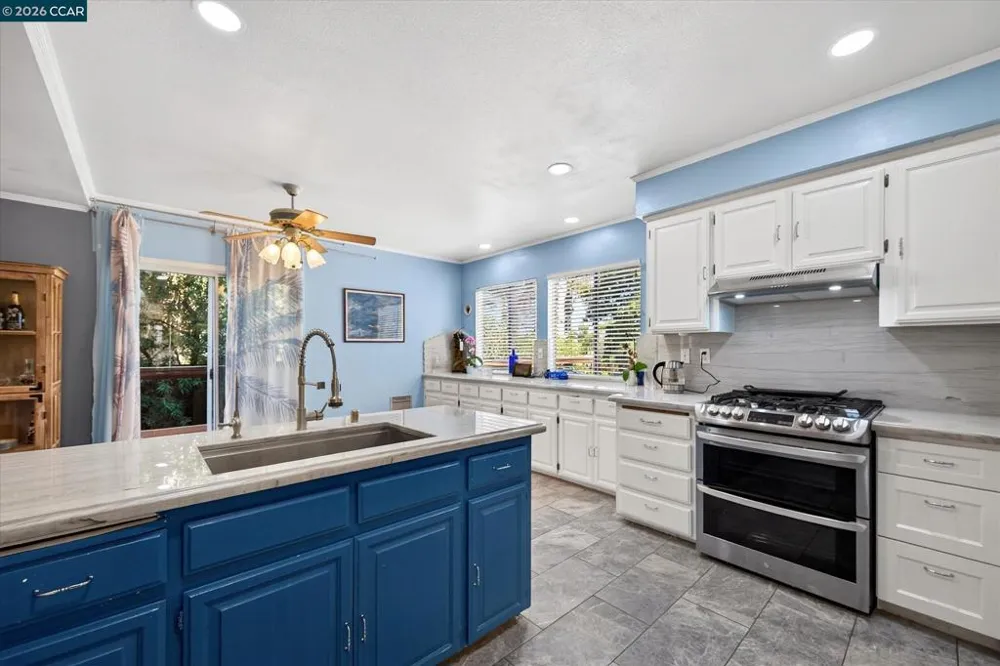 2353 Wayfarer Dr Discovery Bay, CA 94505