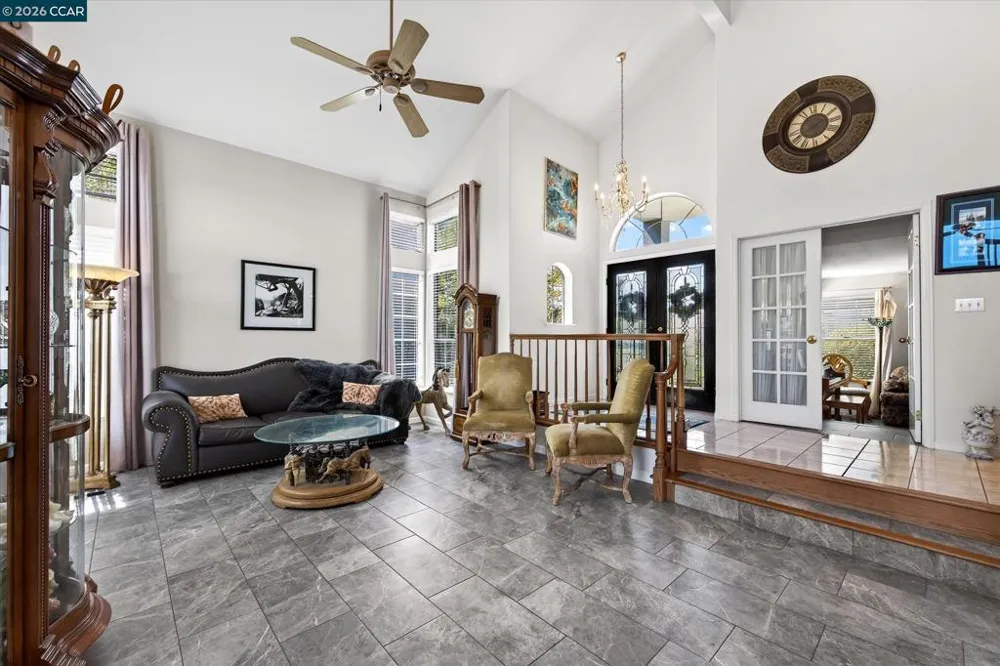 2353 Wayfarer Dr Discovery Bay, CA 94505