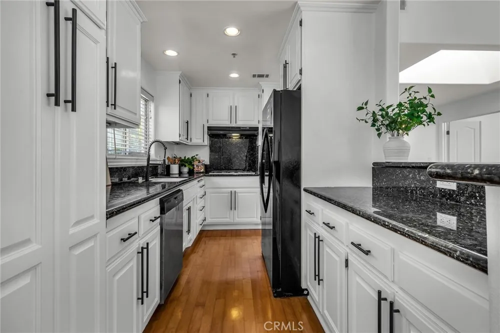 2514 Vanderbilt Lane #C Redondo Beach, CA 90278