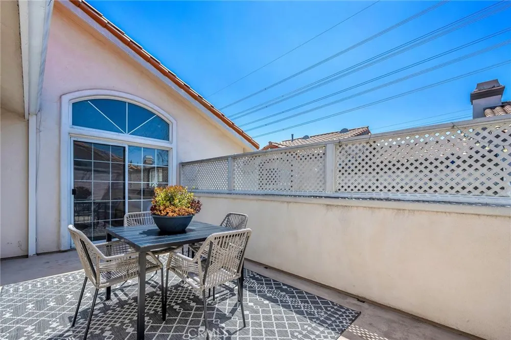 2514 Vanderbilt Lane #C Redondo Beach, CA 90278