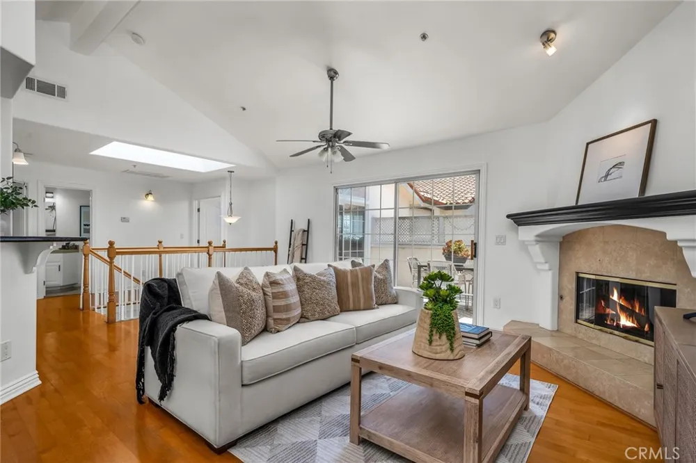 2514 Vanderbilt Lane #C Redondo Beach, CA 90278