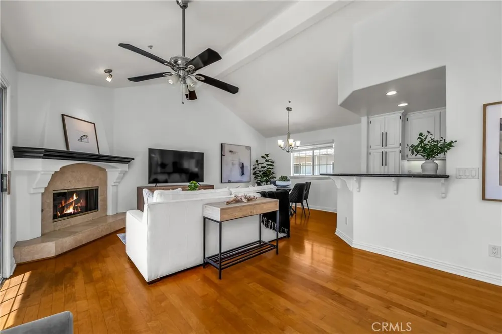 2514 Vanderbilt Lane #C Redondo Beach, CA 90278
