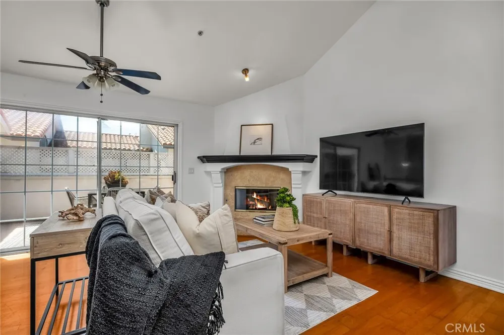 2514 Vanderbilt Lane #C Redondo Beach, CA 90278