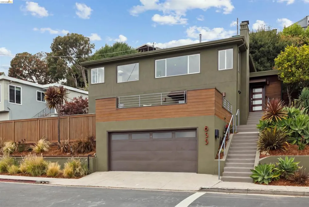 855 Washington Albany, CA 94706