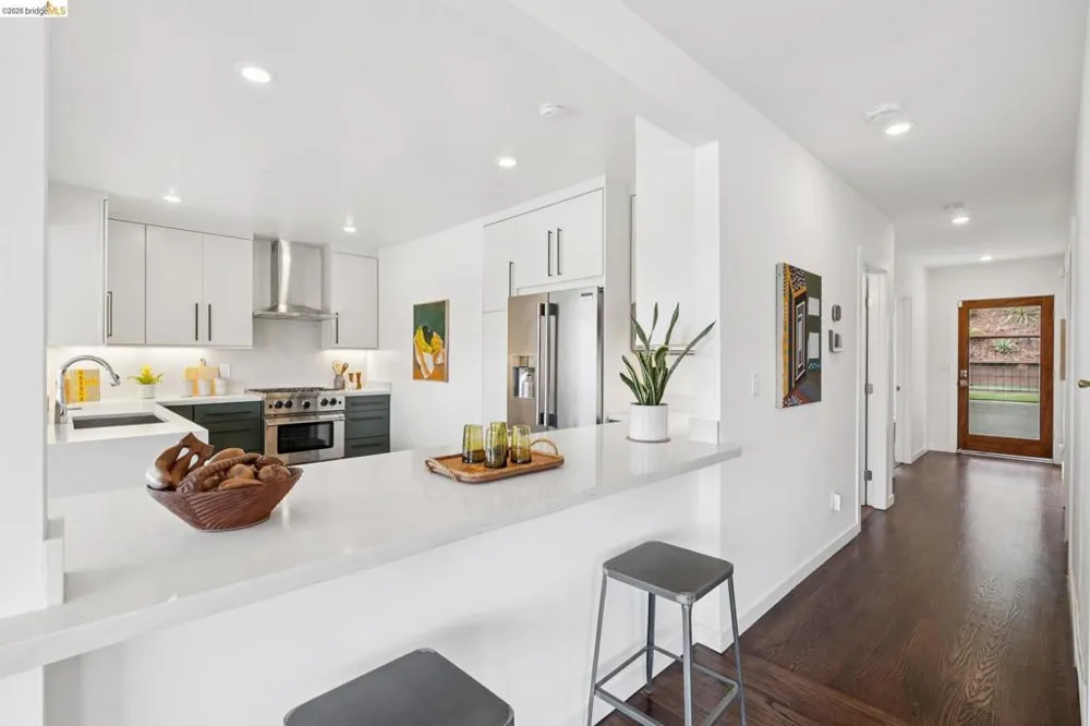 855 Washington Albany, CA 94706