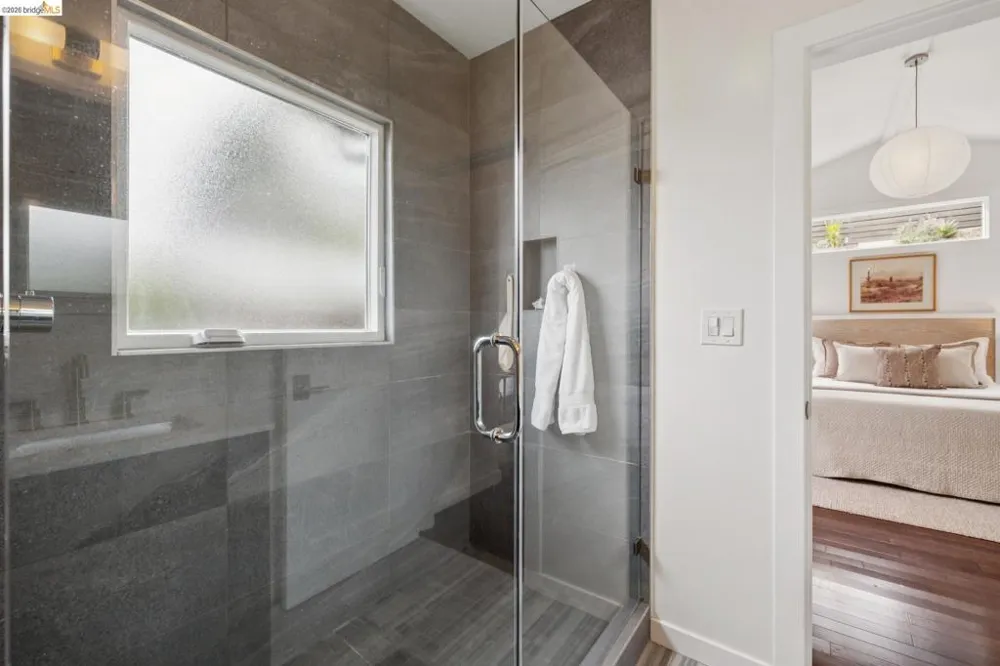 855 Washington Albany, CA 94706