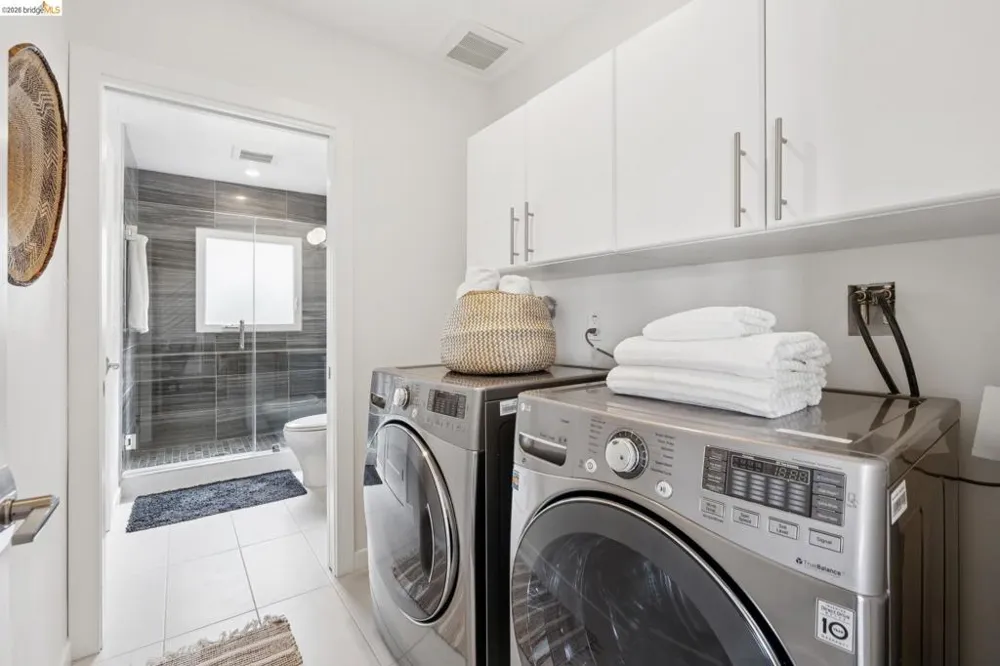 855 Washington Albany, CA 94706