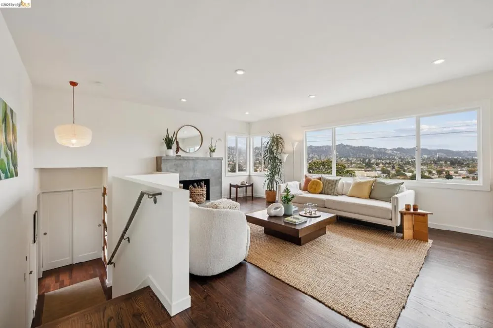 855 Washington Albany, CA 94706