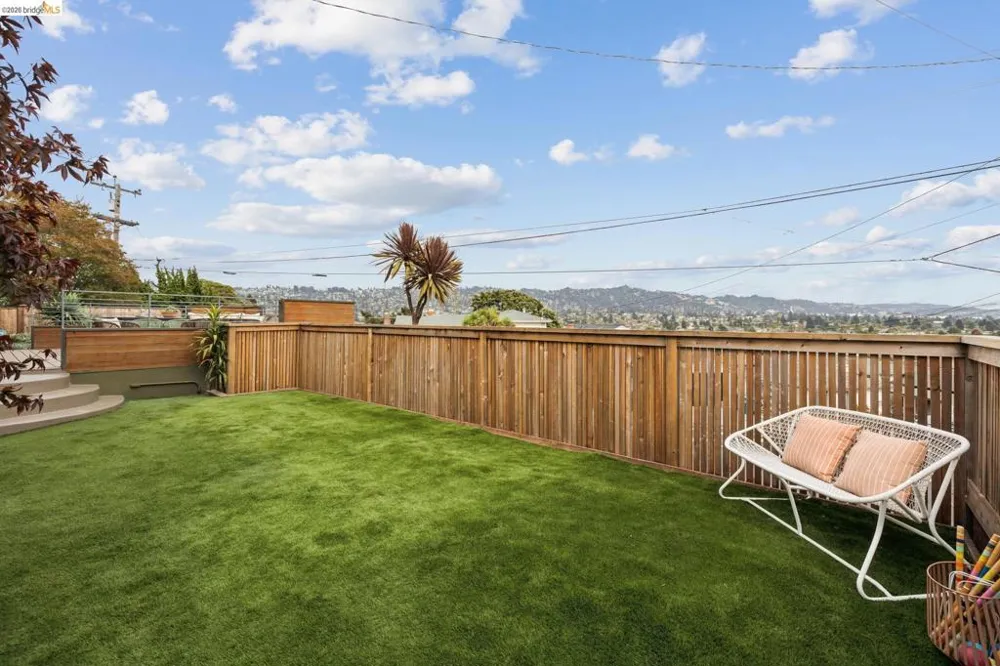 855 Washington Albany, CA 94706