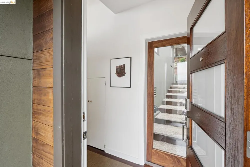 855 Washington Albany, CA 94706