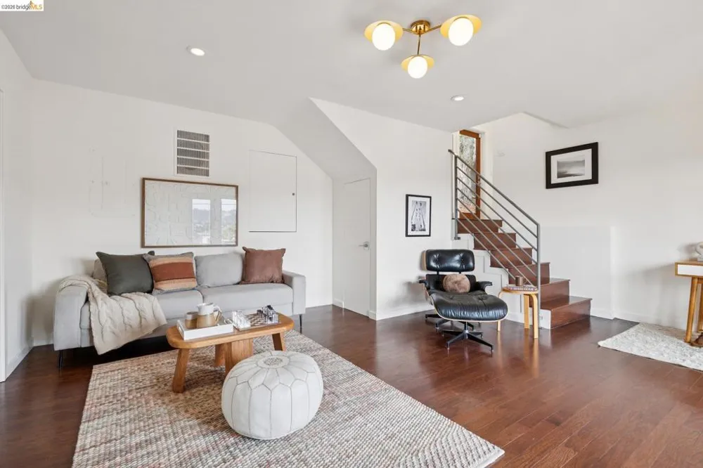 855 Washington Albany, CA 94706