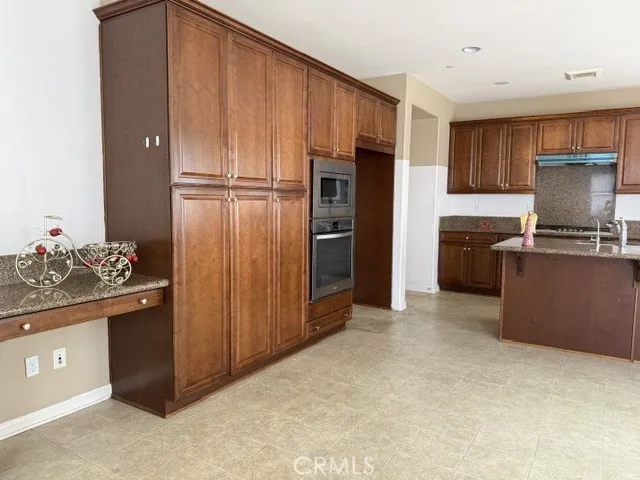 14559 Norfolk Chino, CA 91710