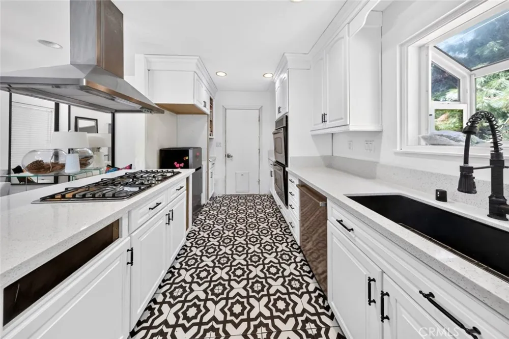 411 Fordland Avenue La Verne, CA 91750