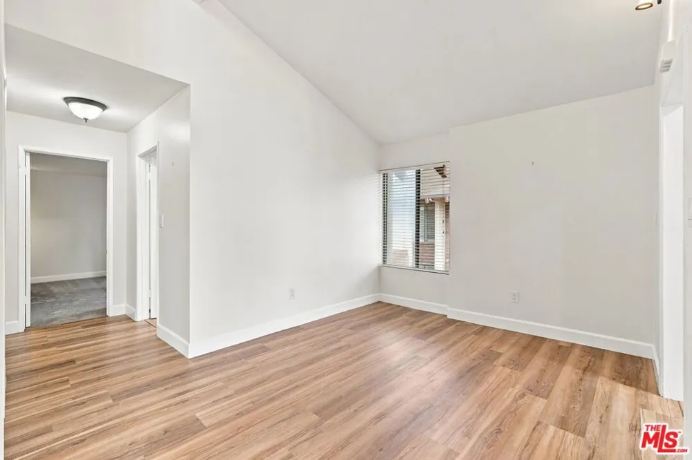 2322 Palos Verdes Drive #202 Palos Verdes Estates, CA 90274