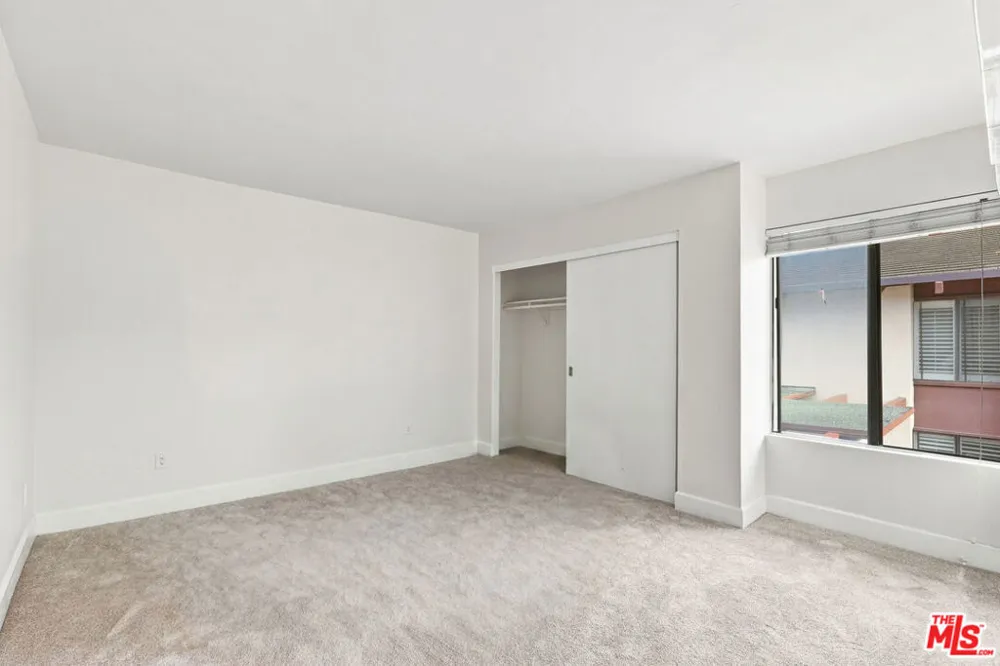 2322 Palos Verdes Drive #202 Palos Verdes Estates, CA 90274