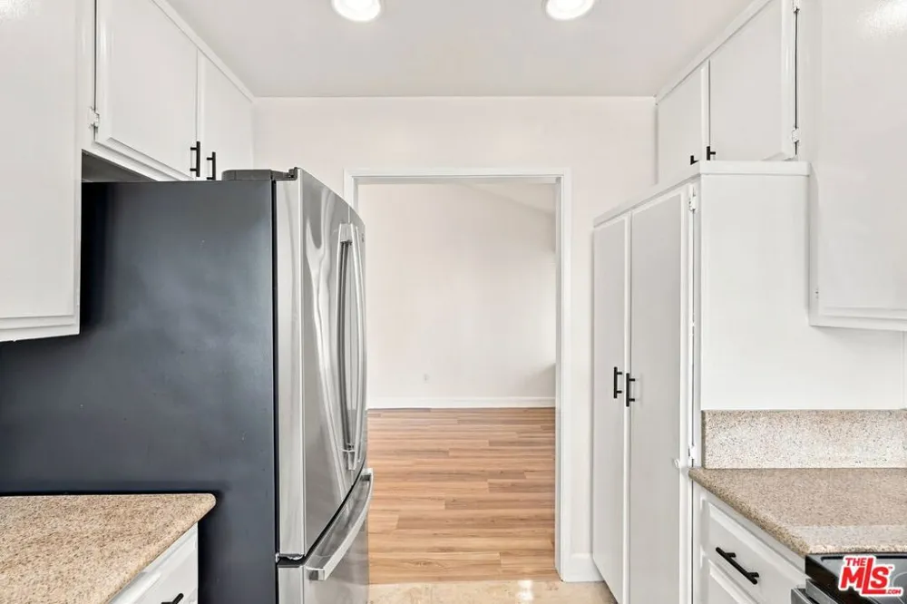 2322 Palos Verdes Drive #202 Palos Verdes Estates, CA 90274