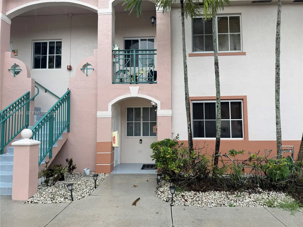 7775 NW 22nd St #105 Pembroke Pines, FL 33024