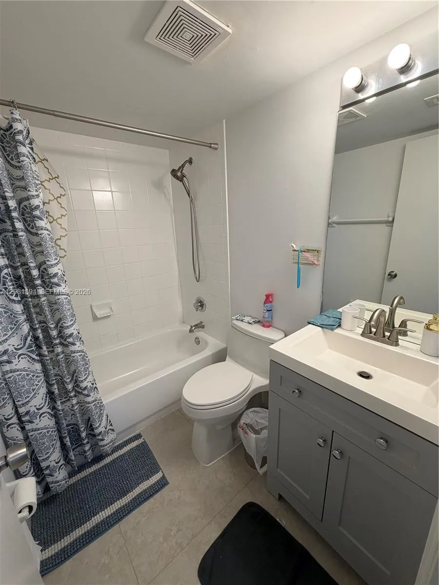 7775 NW 22nd St #105 Pembroke Pines, FL 33024