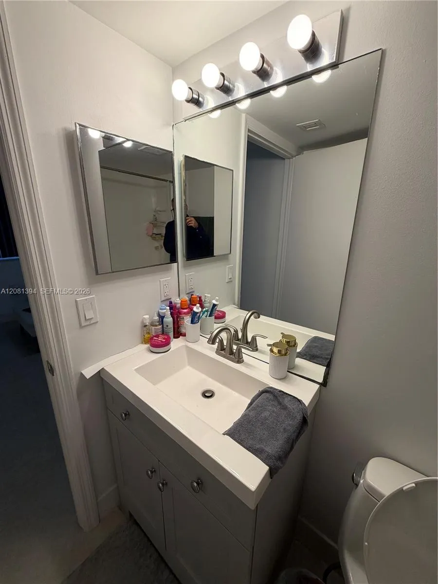 7775 NW 22nd St #105 Pembroke Pines, FL 33024
