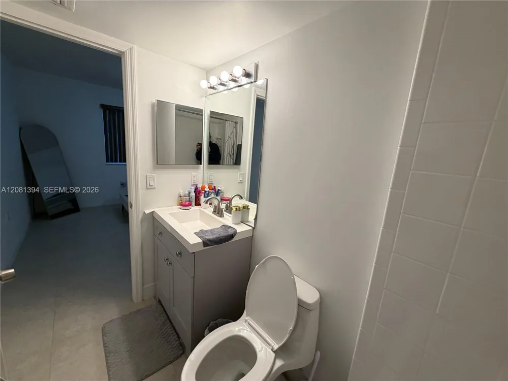 7775 NW 22nd St #105 Pembroke Pines, FL 33024