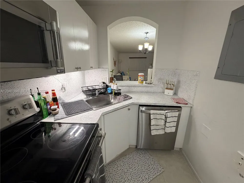 7775 NW 22nd St #105 Pembroke Pines, FL 33024