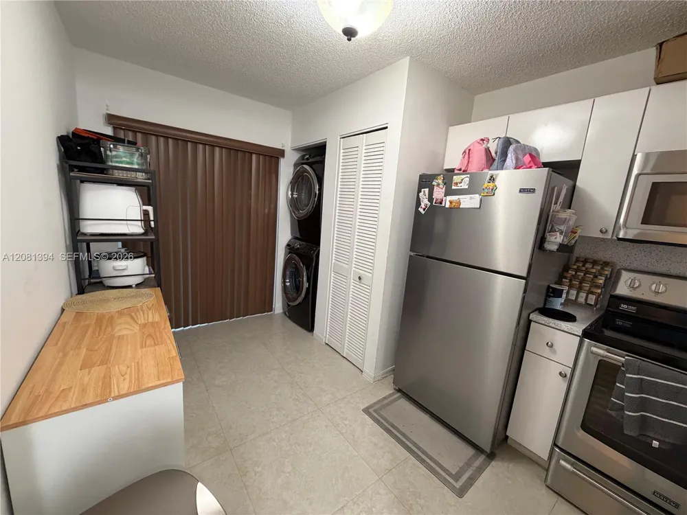 7775 NW 22nd St #105 Pembroke Pines, FL 33024