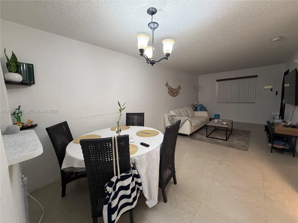 7775 NW 22nd St #105 Pembroke Pines, FL 33024