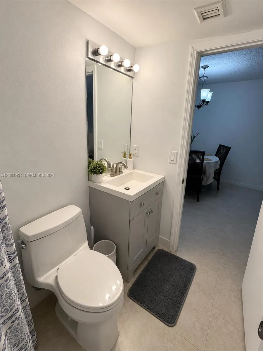 7775 NW 22nd St #105 Pembroke Pines, FL 33024