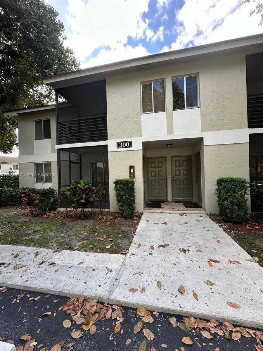 300 Gardens Dr #201 Pompano Beach, FL 33069