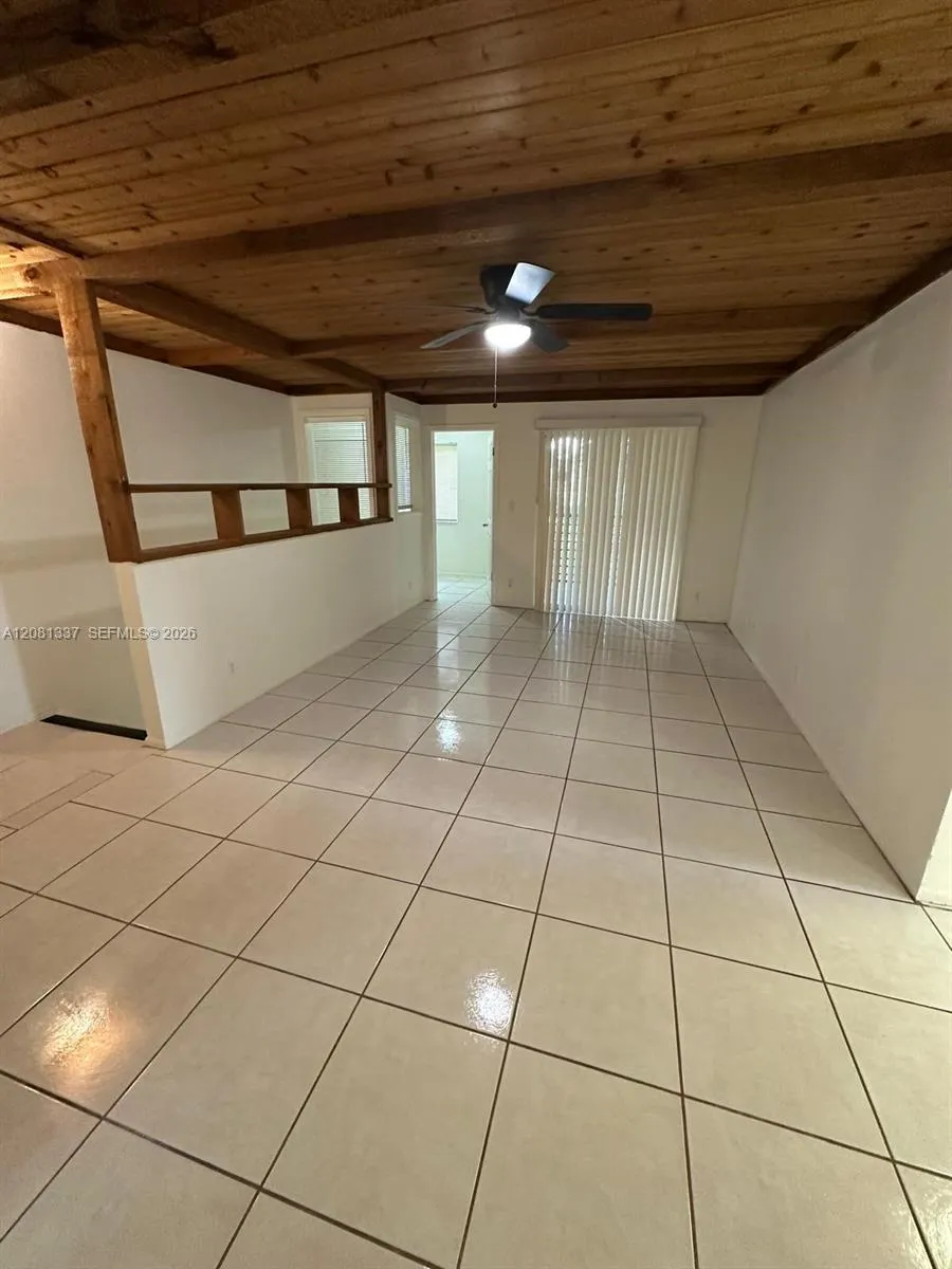 300 Gardens Dr #201 Pompano Beach, FL 33069
