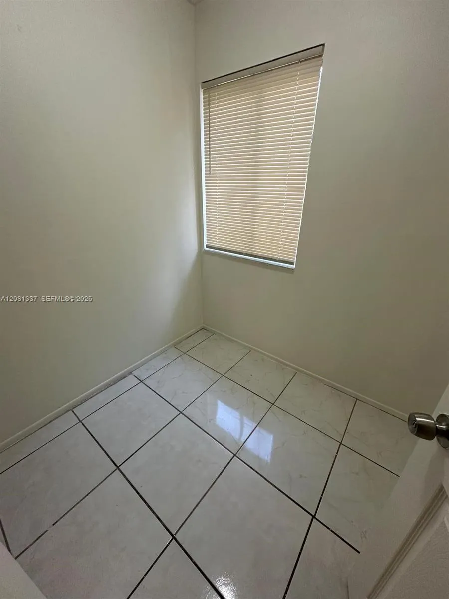 300 Gardens Dr #201 Pompano Beach, FL 33069