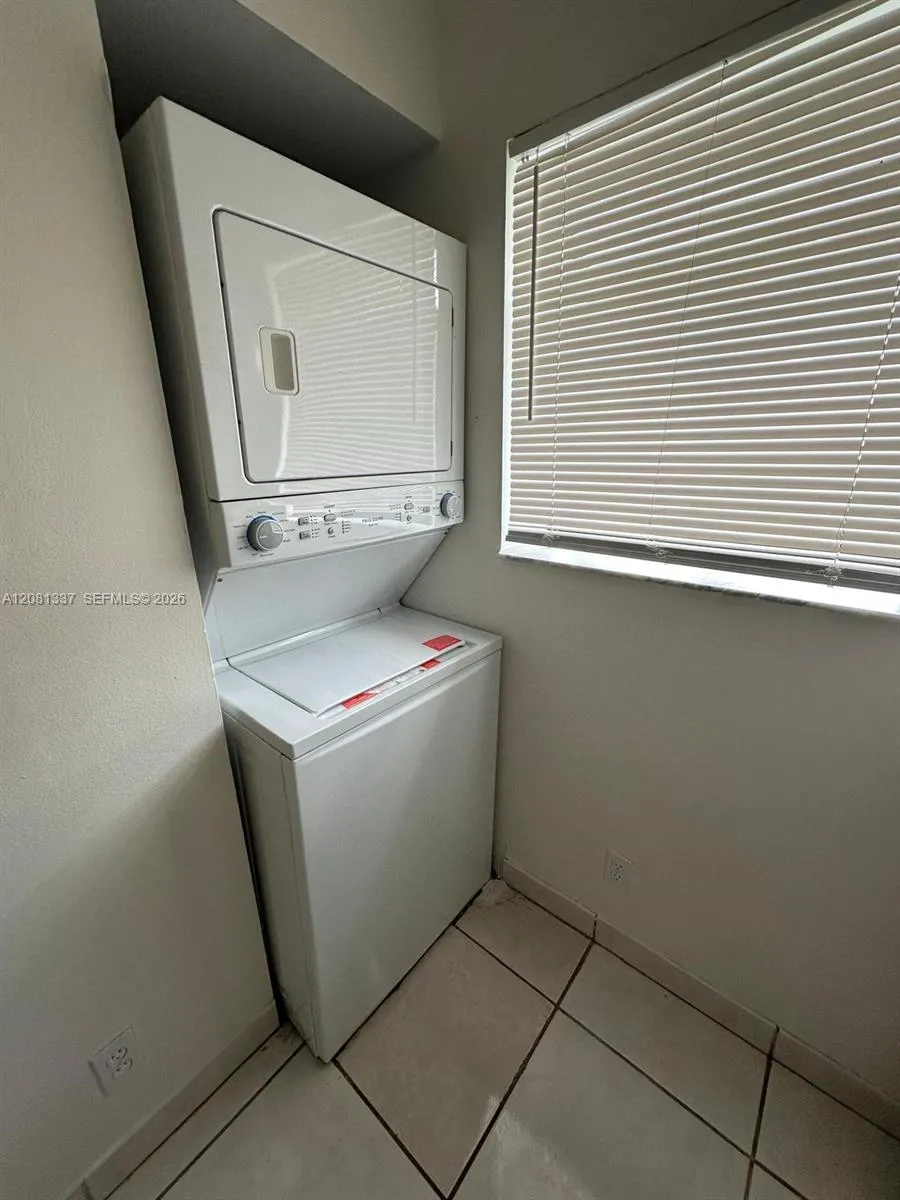 300 Gardens Dr #201 Pompano Beach, FL 33069