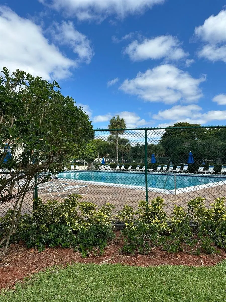 300 Gardens Dr #201 Pompano Beach, FL 33069