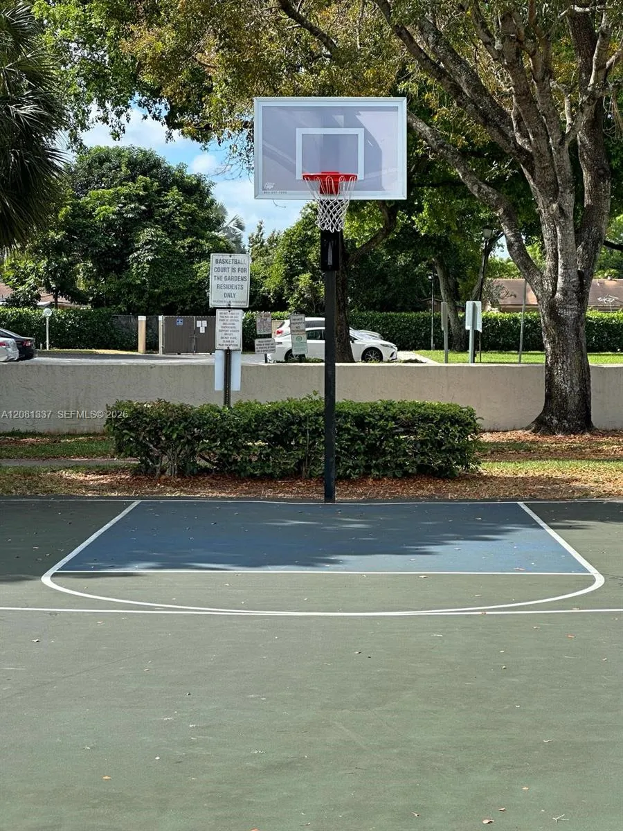 300 Gardens Dr #201 Pompano Beach, FL 33069