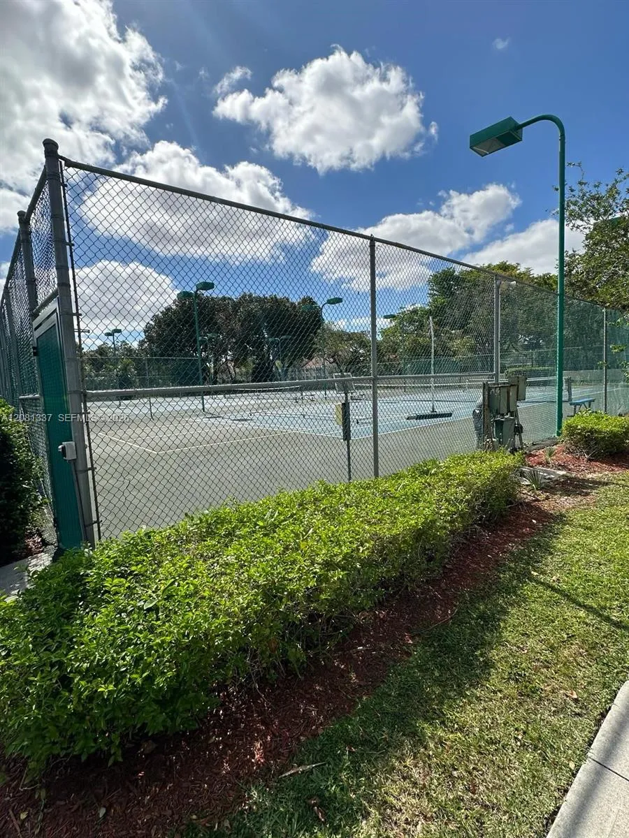 300 Gardens Dr #201 Pompano Beach, FL 33069