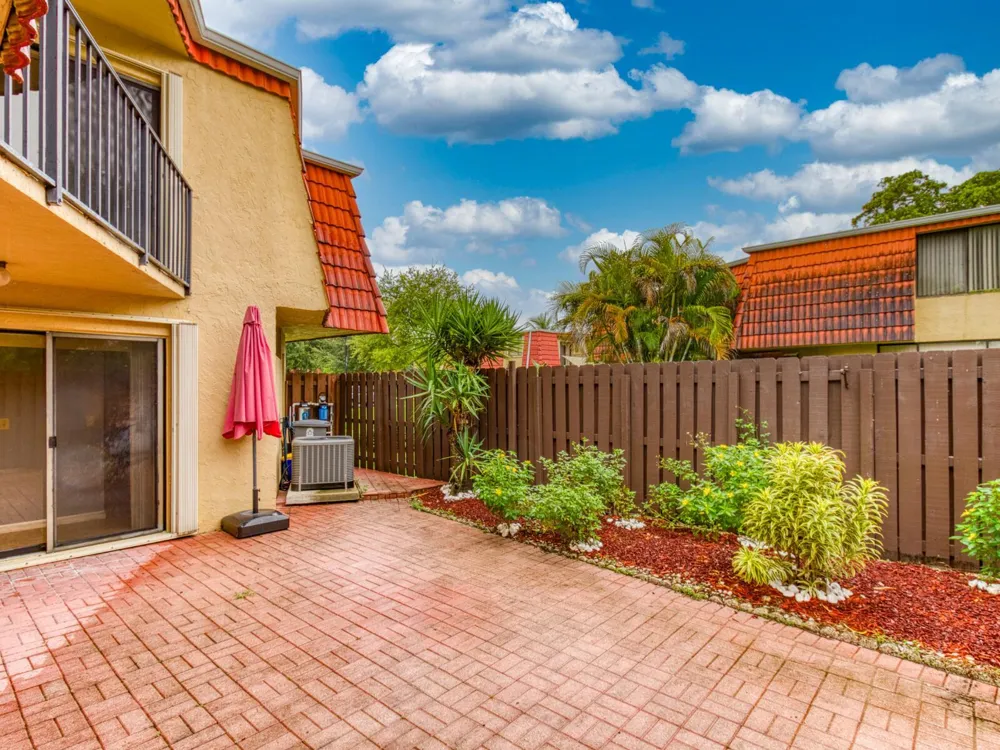 23078 Oxford Place #Apt d Boca Raton, FL 33433