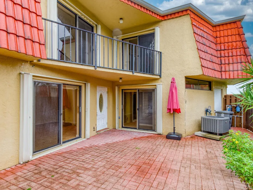 23078 Oxford Place #Apt d Boca Raton, FL 33433